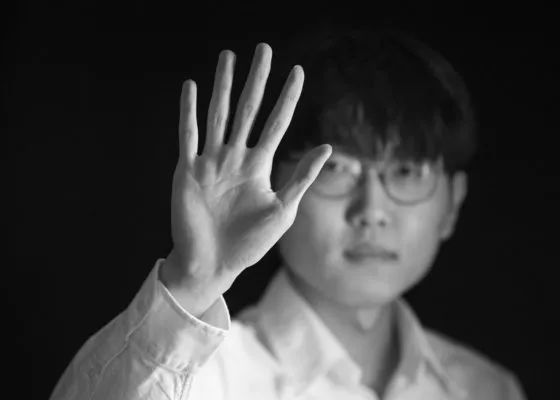 国产成人v爽在线免播放观看
